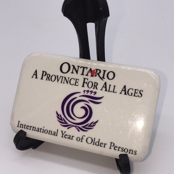 Ontario- A Province For All Ages 1999 Pinback - Picture 4 of 6